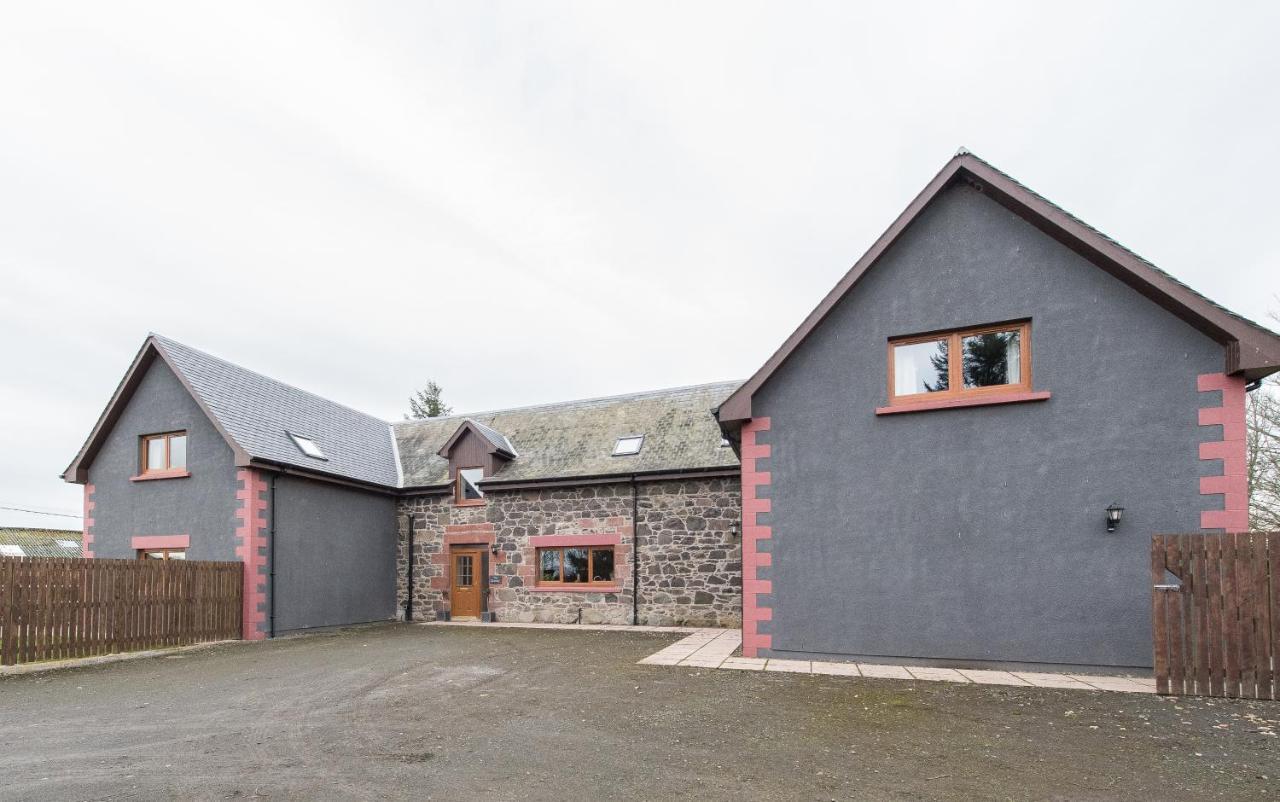 The Granary With Hot Tub Near Perth Perthshire Villa Forgandenny Exterior foto